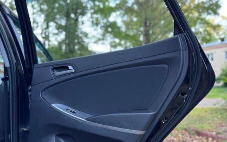 Hyundai Solaris II рестайлинг, 2014 год, 1 000 000 рублей, 19 фотография