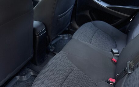 Hyundai Solaris II рестайлинг, 2014 год, 1 000 000 рублей, 23 фотография