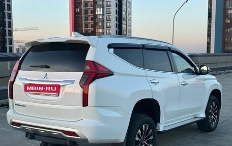 Mitsubishi Pajero Sport III рестайлинг, 2022 год, 3 580 000 рублей, 5 фотография