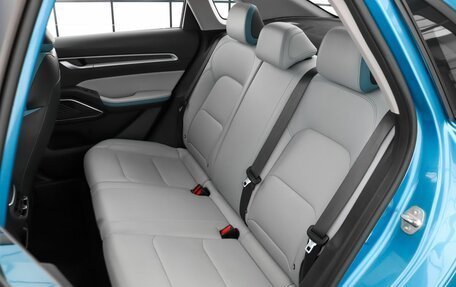 Geely Emgrand, 2023 год, 1 690 000 рублей, 11 фотография