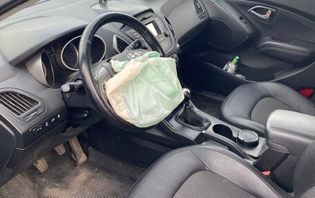 Hyundai ix35 I рестайлинг, 2014 год, 750 000 рублей, 15 фотография
