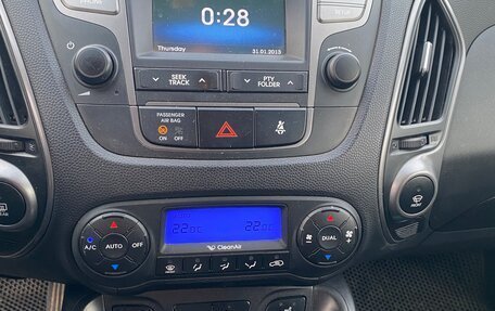 Hyundai ix35 I рестайлинг, 2014 год, 750 000 рублей, 17 фотография