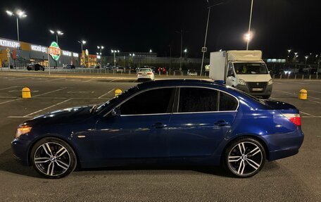BMW 5 серия, 2004 год, 950 000 рублей, 12 фотография
