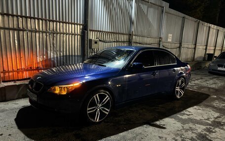 BMW 5 серия, 2004 год, 950 000 рублей, 9 фотография