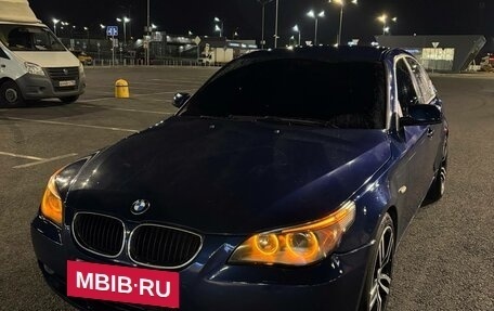 BMW 5 серия, 2004 год, 950 000 рублей, 7 фотография