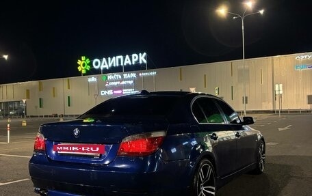 BMW 5 серия, 2004 год, 950 000 рублей, 18 фотография