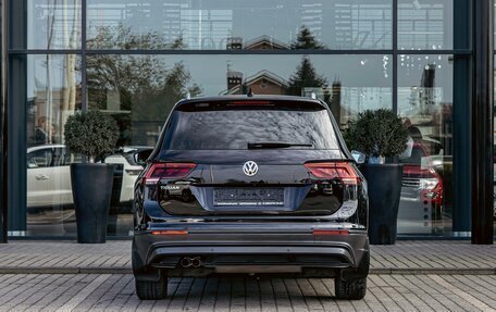 Volkswagen Tiguan II, 2020 год, 2 655 000 рублей, 5 фотография