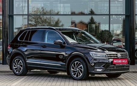 Volkswagen Tiguan II, 2020 год, 2 655 000 рублей, 3 фотография