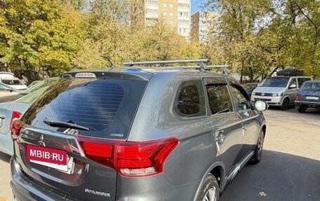 Mitsubishi Outlander III рестайлинг 3, 2015 год, 2 000 000 рублей, 3 фотография