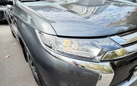 Mitsubishi Outlander III рестайлинг 3, 2015 год, 2 000 000 рублей, 16 фотография