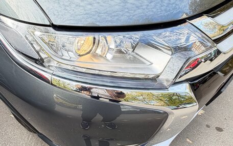 Mitsubishi Outlander III рестайлинг 3, 2015 год, 2 000 000 рублей, 20 фотография