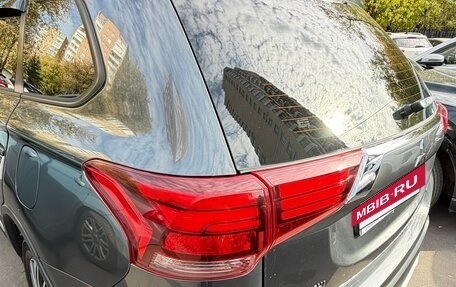 Mitsubishi Outlander III рестайлинг 3, 2015 год, 2 000 000 рублей, 27 фотография