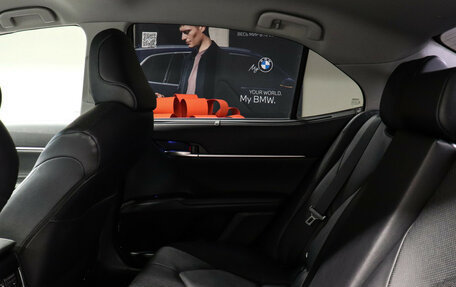 Toyota Camry, 2021 год, 3 150 000 рублей, 10 фотография
