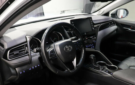 Toyota Camry, 2021 год, 3 150 000 рублей, 7 фотография