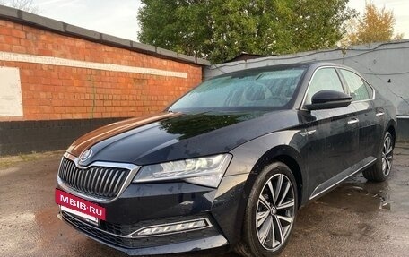 Skoda Superb III рестайлинг, 2025 год, 3 390 000 рублей, 3 фотография
