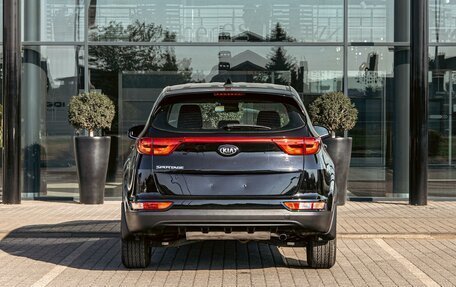 KIA Sportage IV рестайлинг, 2021 год, 2 155 000 рублей, 5 фотография