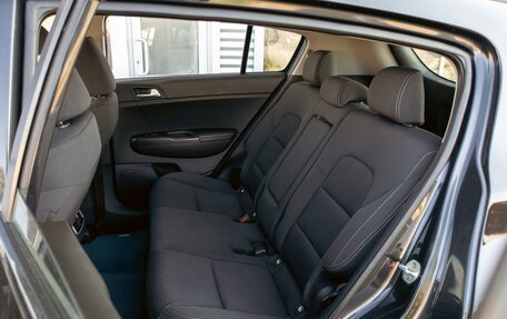 KIA Sportage IV рестайлинг, 2021 год, 2 155 000 рублей, 18 фотография