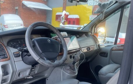 Renault Trafic, 2002 год, 1 200 000 рублей, 11 фотография