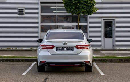 Toyota Camry, 2018 год, 2 355 000 рублей, 5 фотография