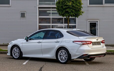 Toyota Camry, 2018 год, 2 355 000 рублей, 4 фотография