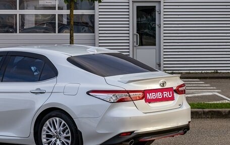 Toyota Camry, 2018 год, 2 355 000 рублей, 9 фотография