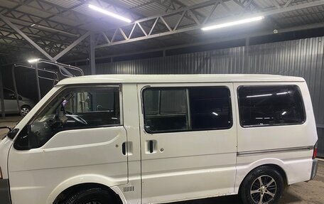 Mazda Bongo IV, 2000 год, 340 000 рублей, 2 фотография