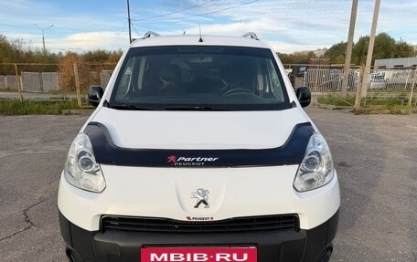 Peugeot Partner II рестайлинг 2, 2012 год, 750 000 рублей, 2 фотография