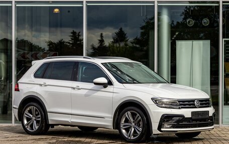 Volkswagen Tiguan II, 2020 год, 2 795 000 рублей, 3 фотография