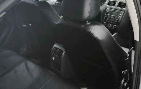 Volkswagen Jetta VI, 2013 год, 800 000 рублей, 8 фотография