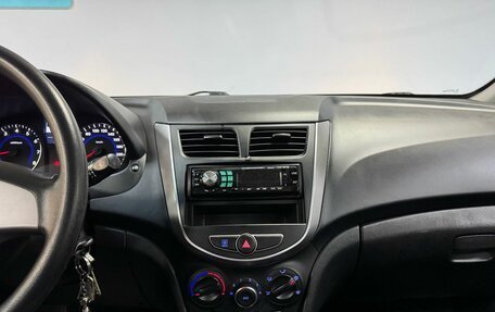Hyundai Solaris II рестайлинг, 2014 год, 1 025 000 рублей, 18 фотография