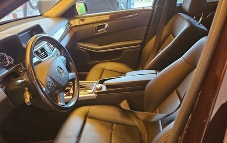 Mercedes-Benz E-Класс, 2010 год, 1 650 000 рублей, 8 фотография