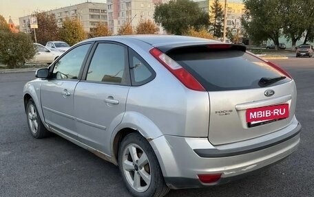Ford Focus II рестайлинг, 2005 год, 250 000 рублей, 3 фотография