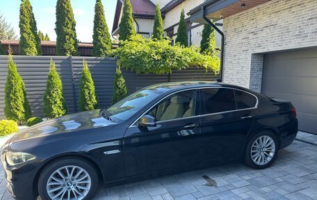 BMW 5 серия, 2015 год, 2 600 000 рублей, 7 фотография