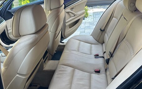 BMW 5 серия, 2015 год, 2 600 000 рублей, 13 фотография