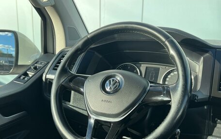 Volkswagen Caravelle T6 рестайлинг, 2016 год, 2 570 000 рублей, 15 фотография