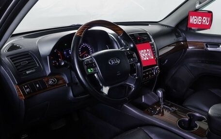 KIA Mohave I, 2017 год, 2 490 000 рублей, 15 фотография