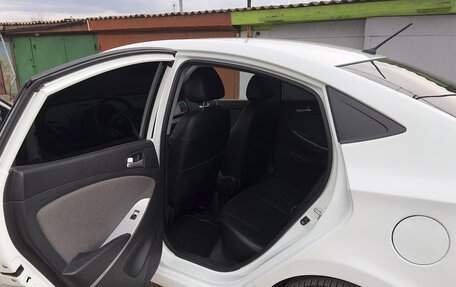 Hyundai Solaris II рестайлинг, 2012 год, 670 000 рублей, 10 фотография