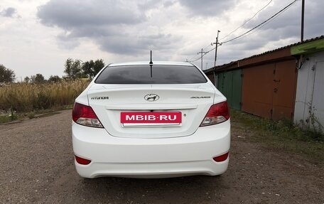 Hyundai Solaris II рестайлинг, 2012 год, 670 000 рублей, 4 фотография