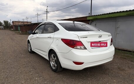 Hyundai Solaris II рестайлинг, 2012 год, 670 000 рублей, 2 фотография