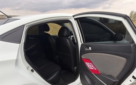 Hyundai Solaris II рестайлинг, 2012 год, 670 000 рублей, 12 фотография