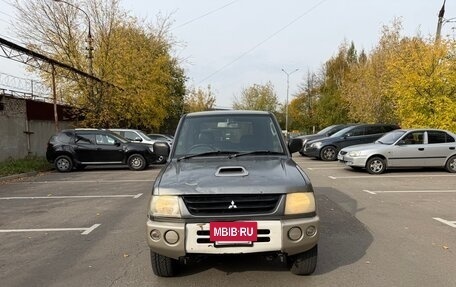 Mitsubishi Pajero Mini II, 2000 год, 245 000 рублей, 2 фотография