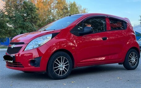 Chevrolet Spark III, 2011 год, 380 000 рублей, 2 фотография