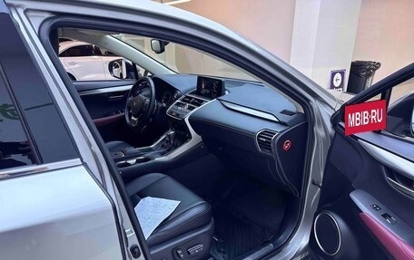 Lexus NX I, 2021 год, 2 600 000 рублей, 10 фотография