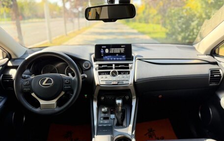 Lexus NX I, 2021 год, 2 450 000 рублей, 10 фотография