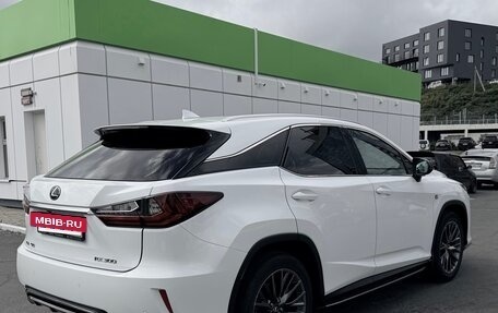 Lexus RX IV рестайлинг, 2018 год, 4 720 000 рублей, 7 фотография