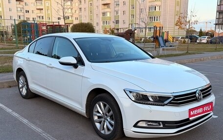 Volkswagen Passat B8 рестайлинг, 2016 год, 1 870 000 рублей, 1 фотография