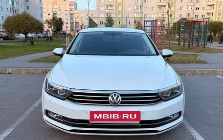Volkswagen Passat B8 рестайлинг, 2016 год, 1 870 000 рублей, 2 фотография