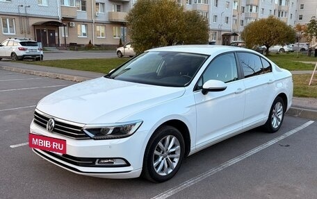 Volkswagen Passat B8 рестайлинг, 2016 год, 1 870 000 рублей, 3 фотография