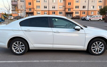 Volkswagen Passat B8 рестайлинг, 2016 год, 1 870 000 рублей, 8 фотография