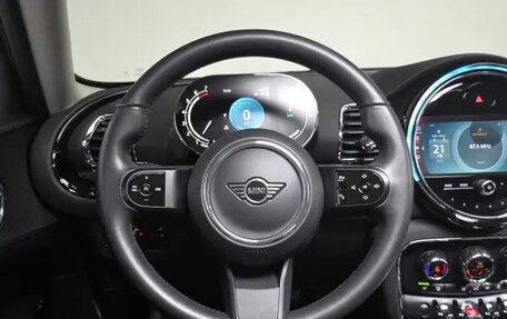 MINI Clubman, 2023 год, 1 900 000 рублей, 8 фотография